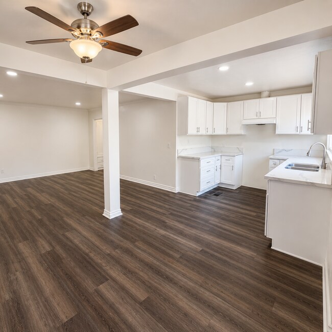 Building Photo - FOR RENT | Spacious 3 Bedroom + Bonus Room Home | Only $2,000/Month!