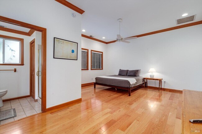 Building Photo - 20 Rosedale Rd