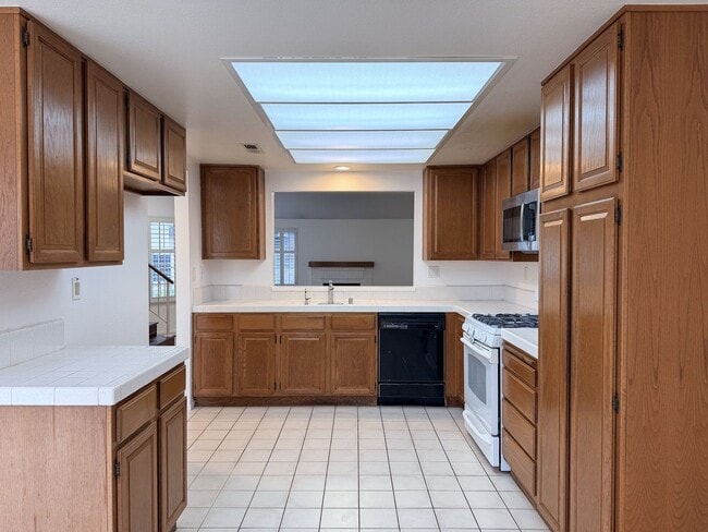 Building Photo - 2605 Explorer Cove