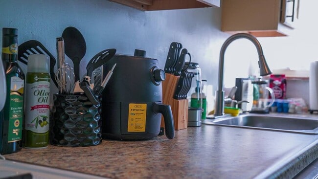 Building Photo - 1746 E Broad St