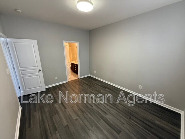 Building Photo - 11613 Truan Ln