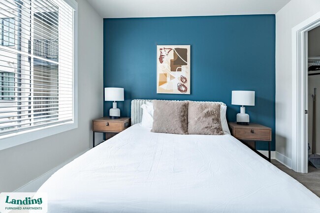 Building Photo - 300 E Broad St