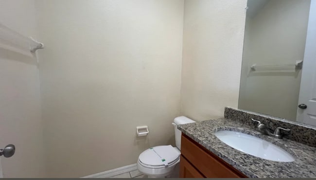 Building Photo - 581 Herring Gull Ct