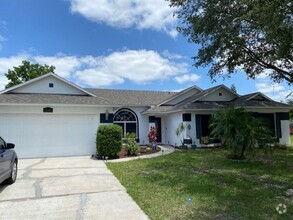 Building Photo - Awesome Floorplan with Pool in Southchase 4/2