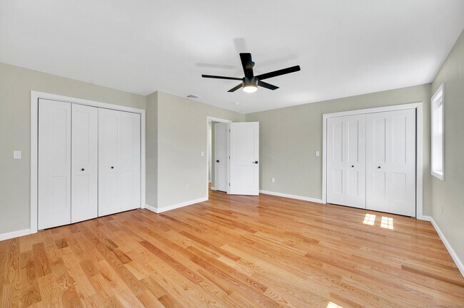 Building Photo - 33 West End Ave