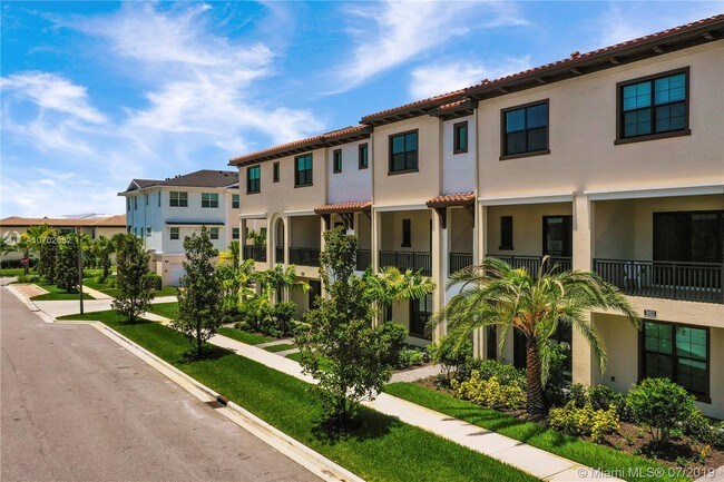 Building Photo - 5651 Hood Rd