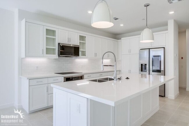 Building Photo - Brand New Build 3Bdm 2.5Ba Home in the Hil...