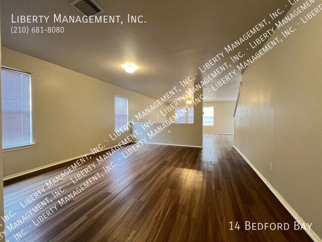 Building Photo - 4 bedroom with a Study