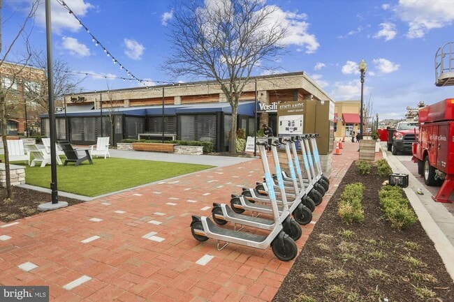 Building Photo - 405 Beacon Hill Terrace