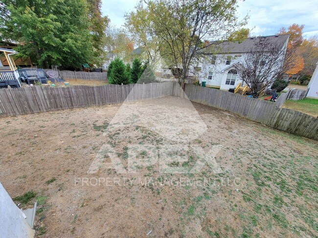 Building Photo - Beautiful 3 Bd/2.5 Ba Single Family home w/Bonus Rm in West Knoxville!