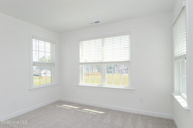 Building Photo - 2152 Star Shower Wy