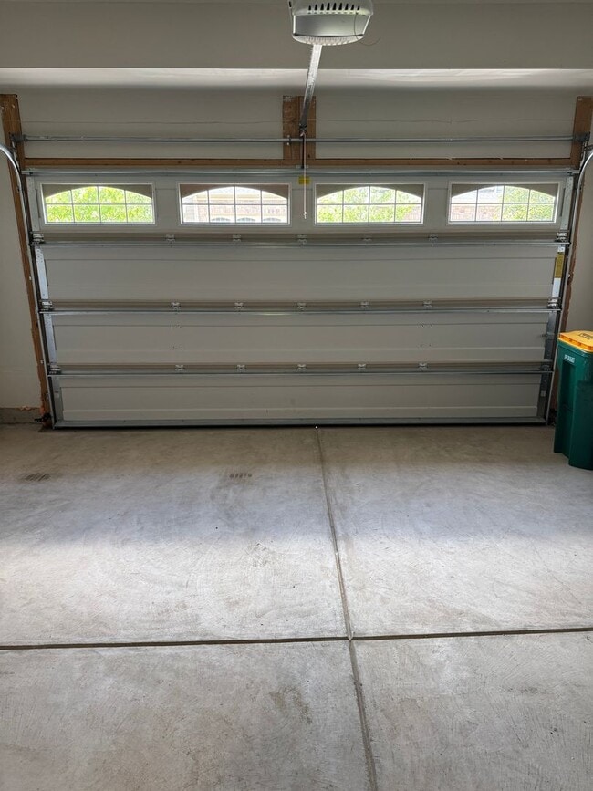 Building Photo - Beautiful 3 Bedroom 3.5 Bath in Sewickley, PA!