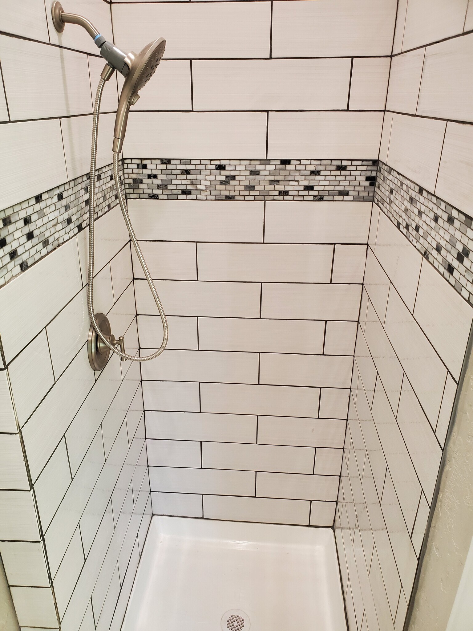 Building Photo - 6823 Guyler St