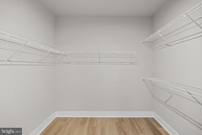 Building Photo - 2150 Northbank Pl