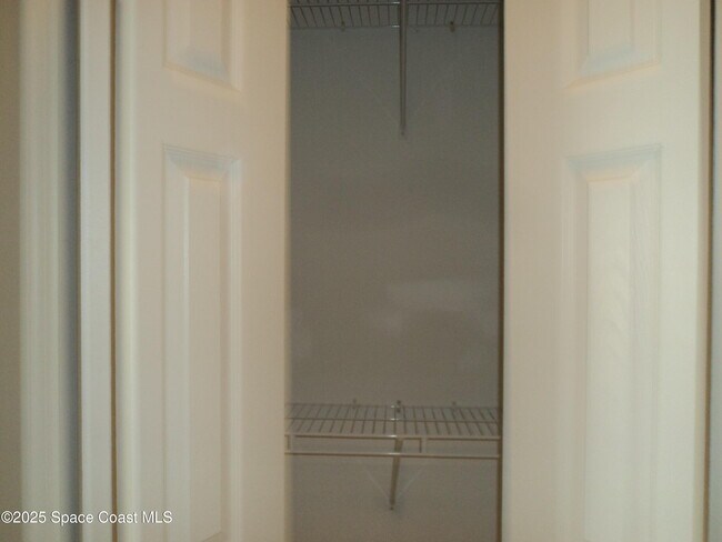 Building Photo - 1150 Cogan Dr