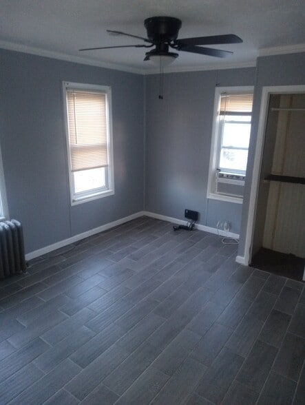 Building Photo - 5028 Jefferson Ave