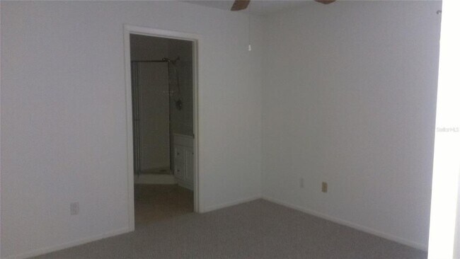 Building Photo - 2584 Grassy Point Dr