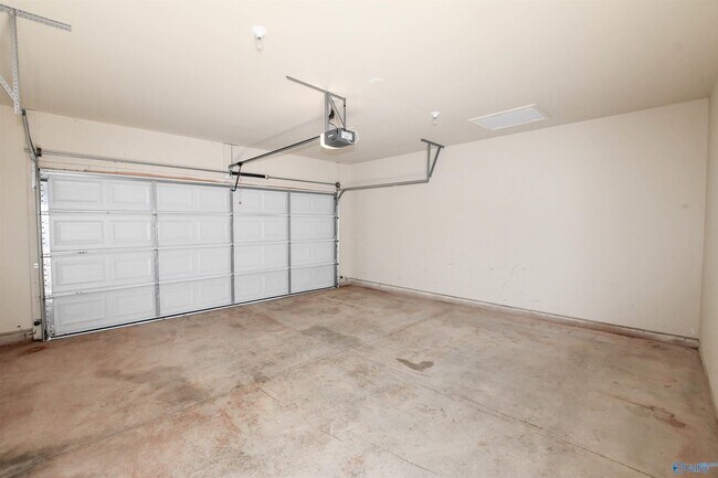 Building Photo - 324 Falling Water Ln SW