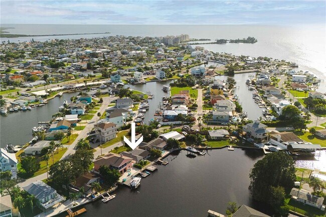 Building Photo - 6617 Harbor Dr