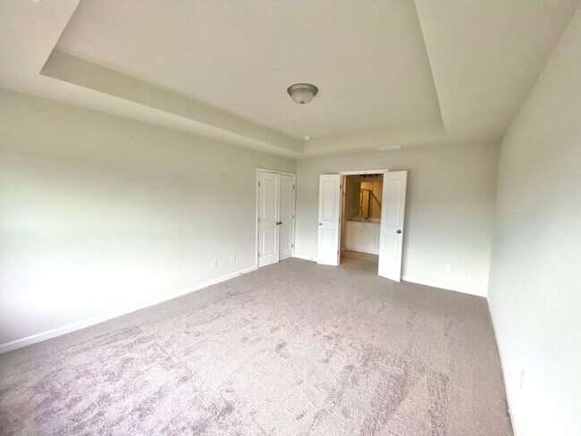 Building Photo - 230 Mahone Dr