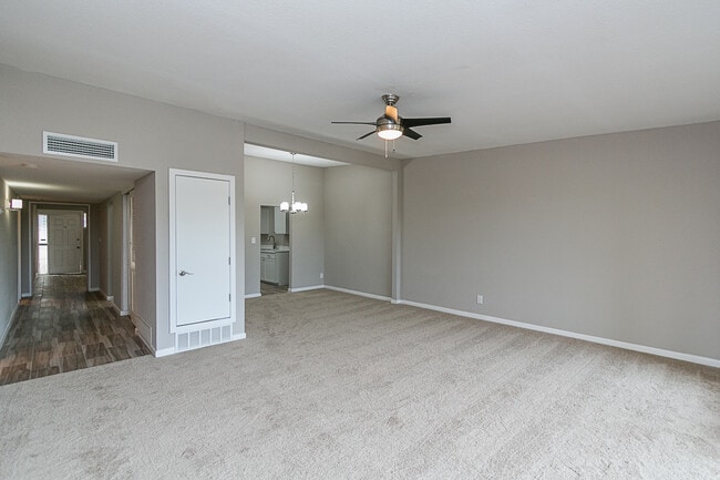 Building Photo - 6109 N 12th St