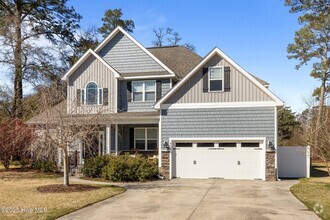 Building Photo - 403 Ardan Oaks Cir