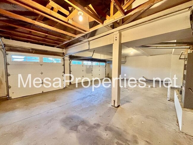 Building Photo - 12914 Tiburon Dr