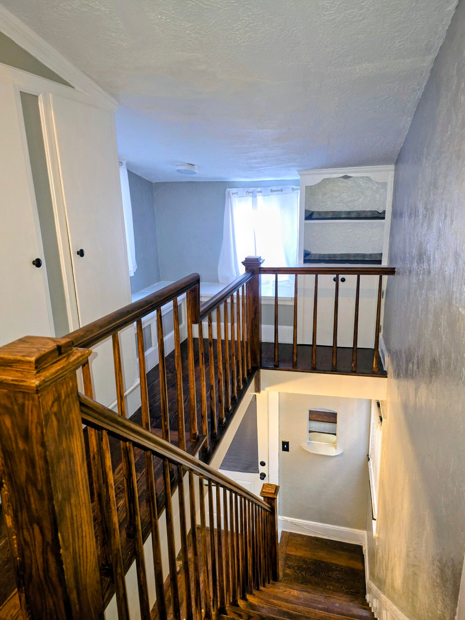 Building Photo - 310 N High St