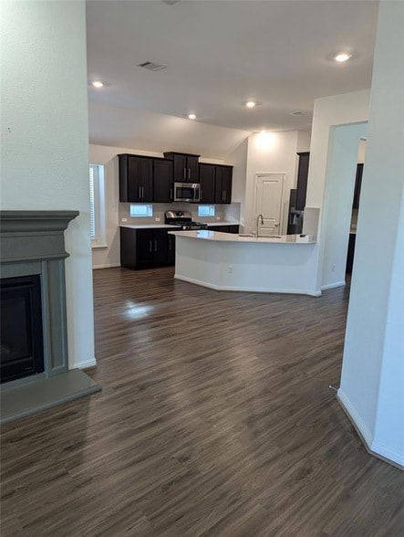 Building Photo - 124 Magdalene Way