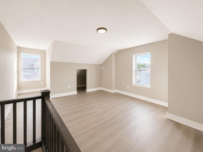 Building Photo - 28 N Anderson St