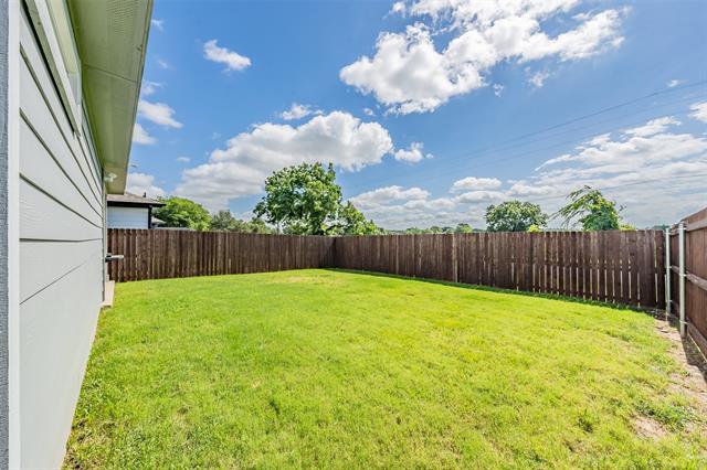 Building Photo - 612 Capstone Cir