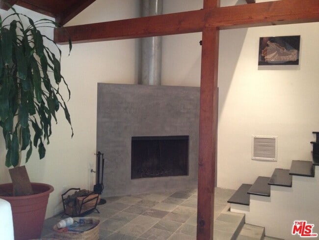 Building Photo - 4980 Alatar Dr