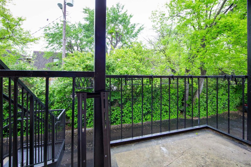 Building Photo - 3600 Hillsboro Pike