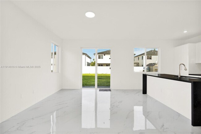 Building Photo - 22535 SW 125th Ave