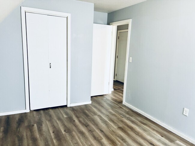 Building Photo - 1103 N 8th St