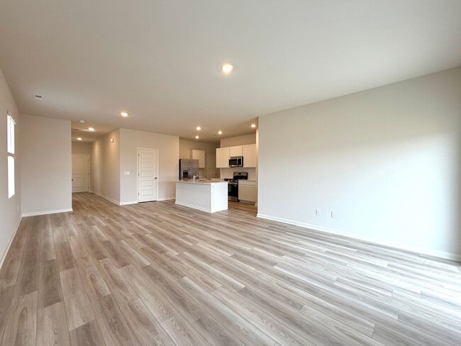 Building Photo - 919 Moray Ln