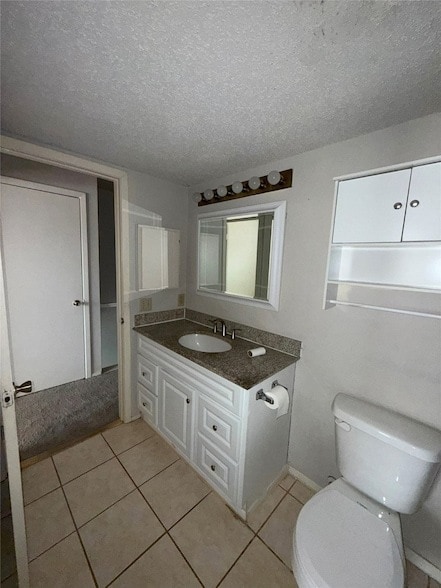 Building Photo - 732 W Collins St