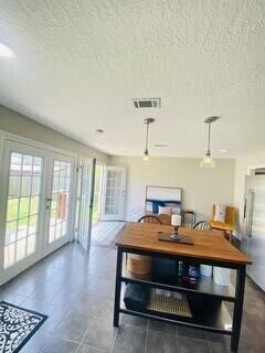 Building Photo - 4314 Gano St