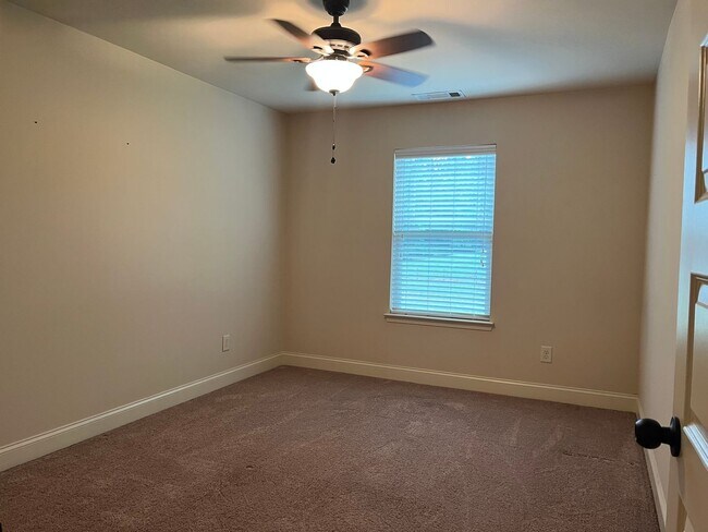 Building Photo - Two story home in McDonough