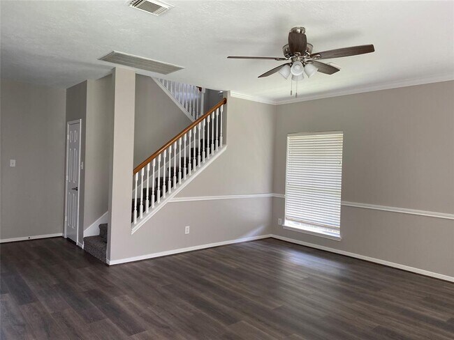 Building Photo - 9403 Meadow Point Ct