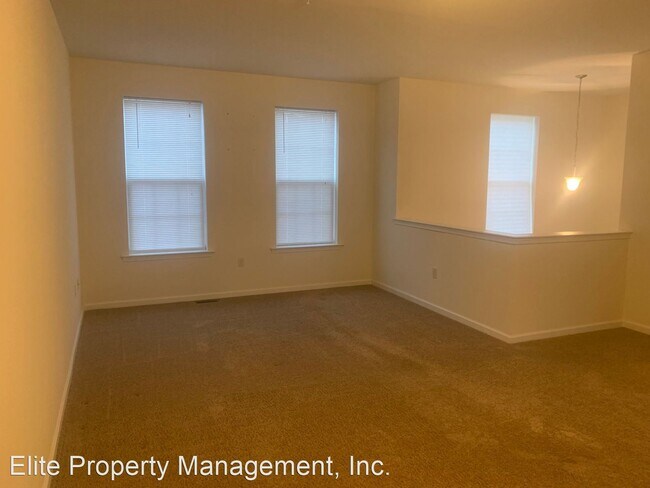 Building Photo - 3 br, 2.5 bath House - 545 Marion Rd