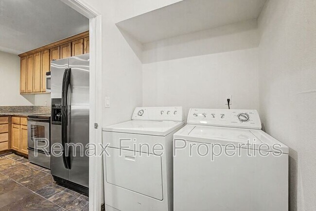 Building Photo - 4704 E Paradise Village Pkwy N