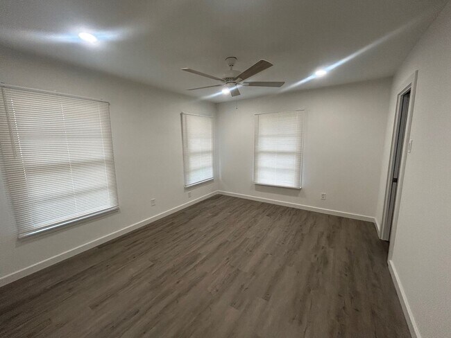 Building Photo - Newly renovated 3 bedroom in Central Waco