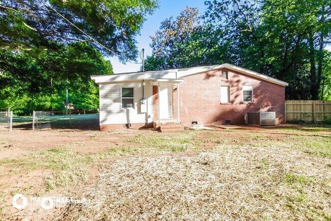 Building Photo - 1722 Choyce Ave, Charlotte, NC 28217