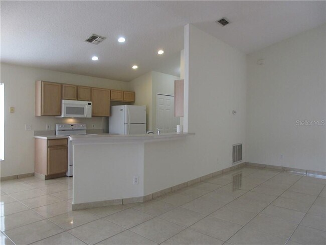 Building Photo - 2057 Shannon Lakes Blvd