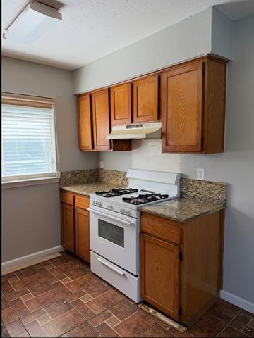 Building Photo - 1606 Dove Dr
