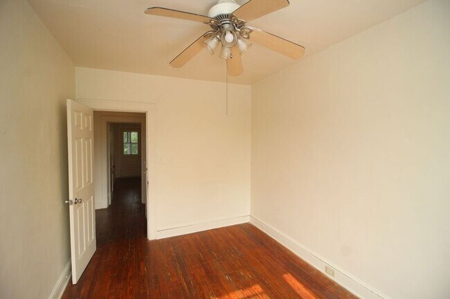 Building Photo - 3206 Guilford Ave