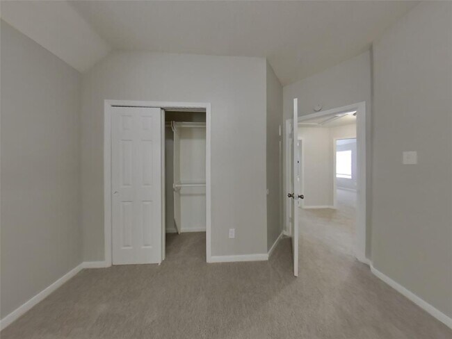 Building Photo - 7302 Emerald Glen Dr