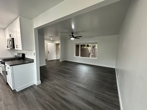 Living Room - 35352 Yucaipa Blvd