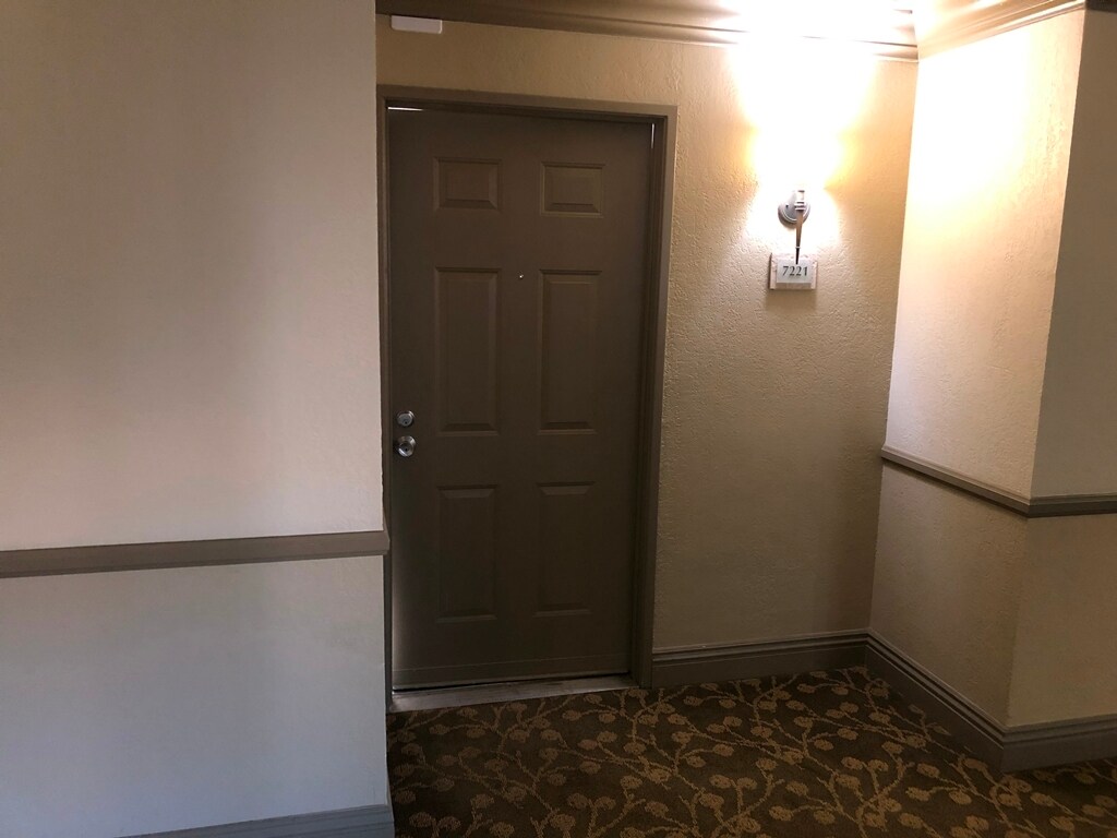 Building Photo - 8889 Caminito Plaza Centro